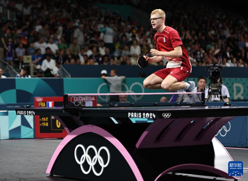 F1赛场提 F1赛场提