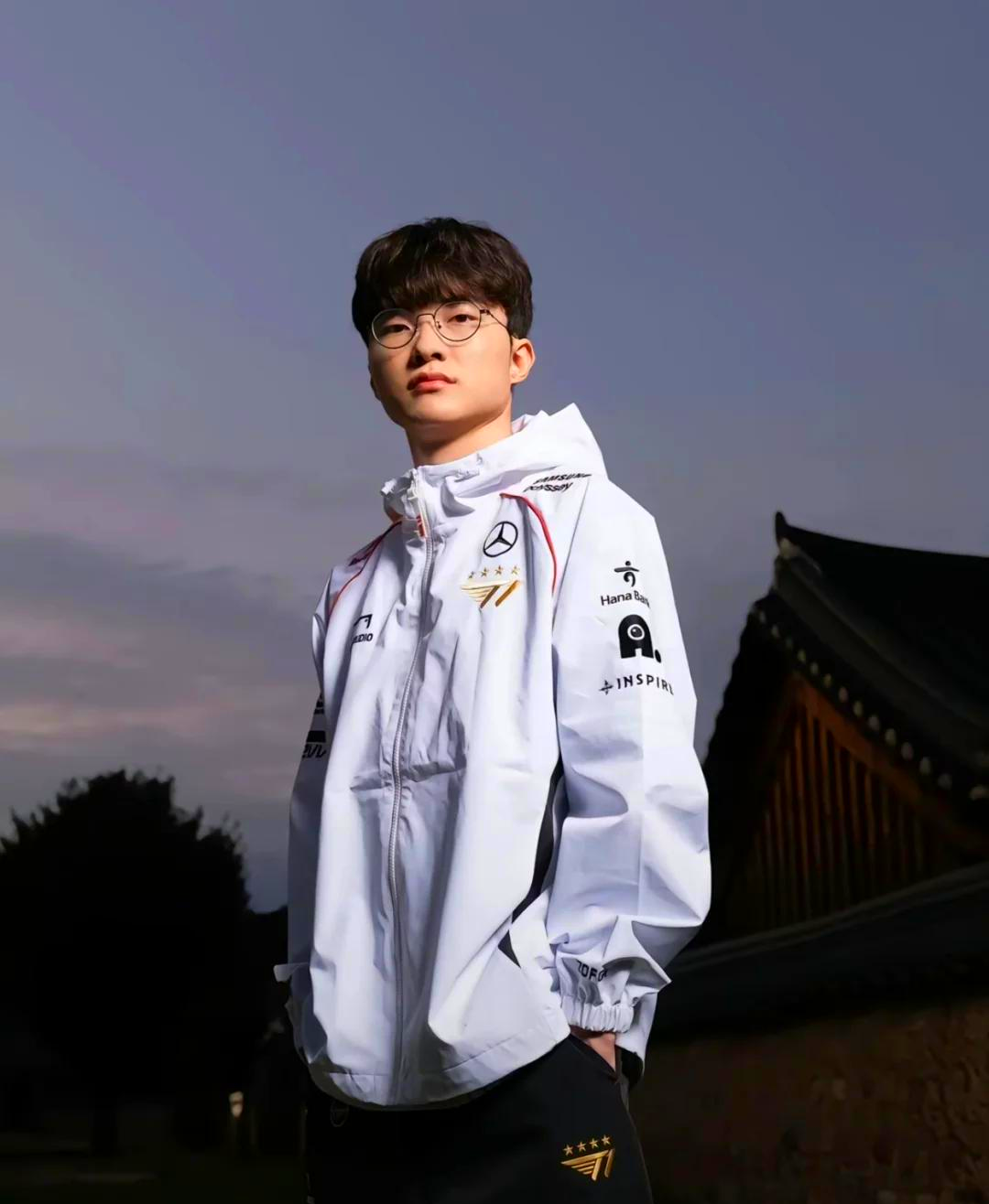 作为防守锚